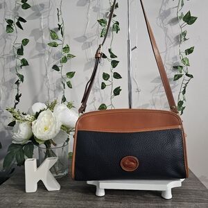DOONEY & BOURKE EUC Vintage All Weather Leather crossbody bag